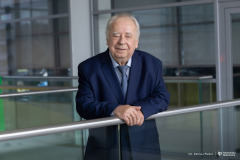 prof. dr hab. inż. Jan Dorosz – Wydział Elektryczny-fot-Dariusz-Piekut