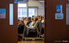 2023.11.17 konferencja naukowa III LO fot.Dariusz Piekut PB