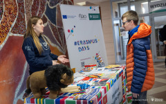 2025-03-03-Erasmus-Days-WI-i-WA-fot-Dariusz-Piekut-21