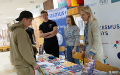 2025-03-03-Erasmus-Days-WBiNŚ-i-WIZ-fot-Dariusz-Piekut