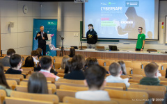 2025-03-11-CyberSafe-fot-Dariusz-Piekut