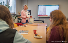 2025-10-29-Kawka-z-profesorem-fot-Maciej-Giedrojć-Juraha-PB