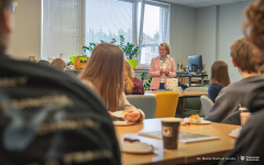 2025-10-29-Kawka-z-profesorem-fot-Maciej-Giedrojć-Juraha-PB