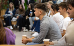 2025-10-29-WBiNŚ-kawka-z-prof. dr hab. inż. Michał Bołtryk-fot-Iryna-Mikhno-PB