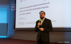 2025-11-05-Szkolenie-z-zakresu-przeciwdziałania-zachowaniom-niepożądanym-w-uczelni-fot-Iryna-Mikhno-PB