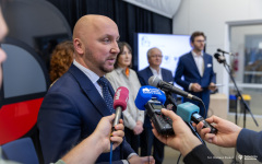 2025-11-17-Konferencja-prasowa-EDD-i-Jubileuszu-50-leciaWydziału-Architektury-PB-fot-Dariusz-PIekut-PB