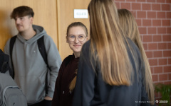 2025-11-19-Kawka-z-Profesorem-fot-Dariusz-Piekut-PB