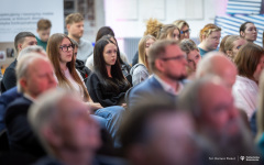 2025-11-20-EDD-i-50-lecie-Wydziału-Architektury-PB-fot-Dariusz-Piekut-PB