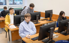 2025-11-26-Białostocki-Test-Informatyków -fot-Iryna-Mikhno-PB