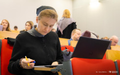 2025-11-24-ADD-EduAI-fot-Iryna-Mikhno-PB