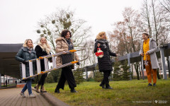 2025-12-02-ubieranie-choinki-fot-P.Jankowski-21