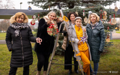 2025-12-02-ubieranie-choinki-fot-P.Jankowski-22