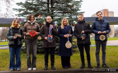 2025-12-03-ubieranie-choinki-fot-P.Jankowski-26