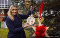 2025-12-03-ubieranie-choinki-fot-P.Jankowski-28