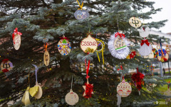 2025-12-03-ubieranie-choinki-fot-P.Jankowski-36