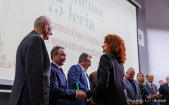 2025-12-05-Jubileusz-75-lecia-AZS-fot-Dariusz-Piekut-PB