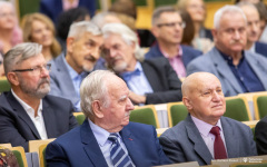 2025-12-05-Jubileusz-75-lecia-AZS-fot-Dariusz-Piekut-PB