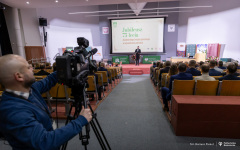 2025-12-05-Jubileusz-75-lecia-AZS-fot-Dariusz-Piekut-PB