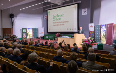 2025-12-05-Jubileusz-75-lecia-AZS-fot-Dariusz-Piekut-PB