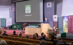 2025-12-05-Jubileusz-75-lecia-AZS-fot-Dariusz-Piekut-PB