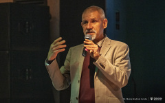 2025-12-11-kawiarnia-naukowa-narodziny-najwiekszego-gadzetu-ludzkosci