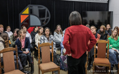 2025-12-17-kawka-z-profesorem-na-WA-fot-Maciej-Giedrojc-Juraha