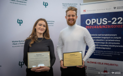 2025-12-19-WBiNŚ-stypendia-dla-studentów-biotechnologii-fot-Iryna-Mikhno-PB