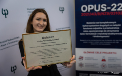 2025-12-19-WBiNŚ-stypendia-dla-studentów-biotechnologii-fot-Iryna-Mikhno-PB