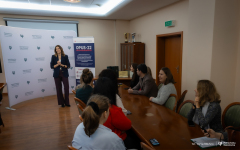 2025-12-19-WBiNŚ-stypendia-dla-studentów-biotechnologii-fot-Iryna-Mikhno-PB