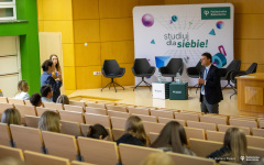2025-05-20-BioTech-Future-fot-Dariusz-Piekut-PB