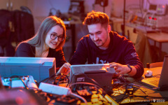 Sesja-wizerunkowa-Wydzial-Elektryczny-fot-Maciej-Gierdojc-Juraha-5