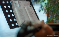 2026-01-21-koncert-prorektora-ds-studenckich-dla-WOŚP-fot-Iryna-Mikhno-PB