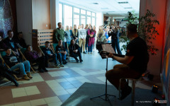 2026-01-21-koncert-prorektora-ds-studenckich-dla-WOŚP-fot-Iryna-Mikhno-PB