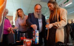 2026-01-21-koncert-prorektora-ds-studenckich-dla-WOŚP-fot-Iryna-Mikhno-PB