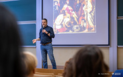 2026-01-23-Wykład-PZP-o Szczęściu, którego szukamy tam, gdzie go nie ma-PZP-Dostępna PB-fot-Iryna-Mikhno-PB