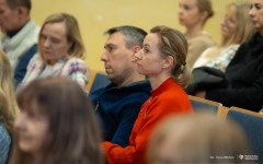 2026-01-23-Wykład-PZP-o Szczęściu, którego szukamy tam, gdzie go nie ma-PZP-Dostępna PB-fot-Iryna-Mikhno-PB