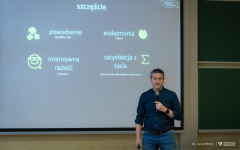 2026-01-23-Wykład-PZP-o Szczęściu, którego szukamy tam, gdzie go nie ma-PZP-Dostępna PB-fot-Iryna-Mikhno-PB