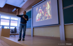 2026-01-23-Wykład-PZP-o Szczęściu, którego szukamy tam, gdzie go nie ma-PZP-Dostępna PB-fot-Iryna-Mikhno-PB