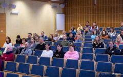 2026-01-23-Wykład-PZP-o Szczęściu, którego szukamy tam, gdzie go nie ma-PZP-Dostępna PB-fot-Iryna-Mikhno-PB