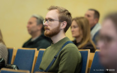 2026-01-23-Wykład-PZP-o Szczęściu, którego szukamy tam, gdzie go nie ma-PZP-Dostępna PB-fot-Iryna-Mikhno-PB