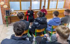 2026-01-28-Kawka-z-profesorem-fot-Dariusz-Piekut-PB