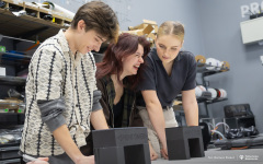 2026-01-29-Projekty-studentów-I-roku-mechatroniki-i-AiR-fot-Dariusz-Piekut-PB