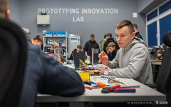 Projekty-studentów-I-roku-mechatroniki-i-AiR-fot-Maciej-Giedrojć-Juraha-PB