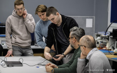 Projekty-studentów-I-roku-mechatroniki-i-AiR-fot-Maciej-Giedrojć-Juraha-PB