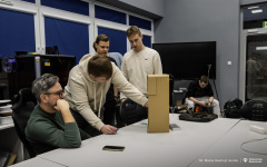 Projekty-studentów-I-roku-mechatroniki-i-AiR-fot-Maciej-Giedrojć-Juraha-PB