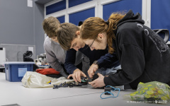 Projekty-studentów-I-roku-mechatroniki-i-AiR-fot-Maciej-Giedrojć-Juraha-PB