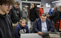 Projekty-studentów-I-roku-mechatroniki-i-AiR-fot-Maciej-Giedrojć-Juraha-PB