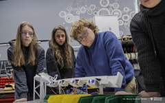 Projekty-studentów-I-roku-mechatroniki-i-AiR-fot-Maciej-Giedrojć-Juraha-PB