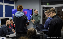 Projekty-studentów-I-roku-mechatroniki-i-AiR-fot-Maciej-Giedrojć-Juraha-PB