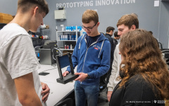 Projekty-studentów-I-roku-mechatroniki-i-AiR-fot-Maciej-Giedrojć-Juraha-PB